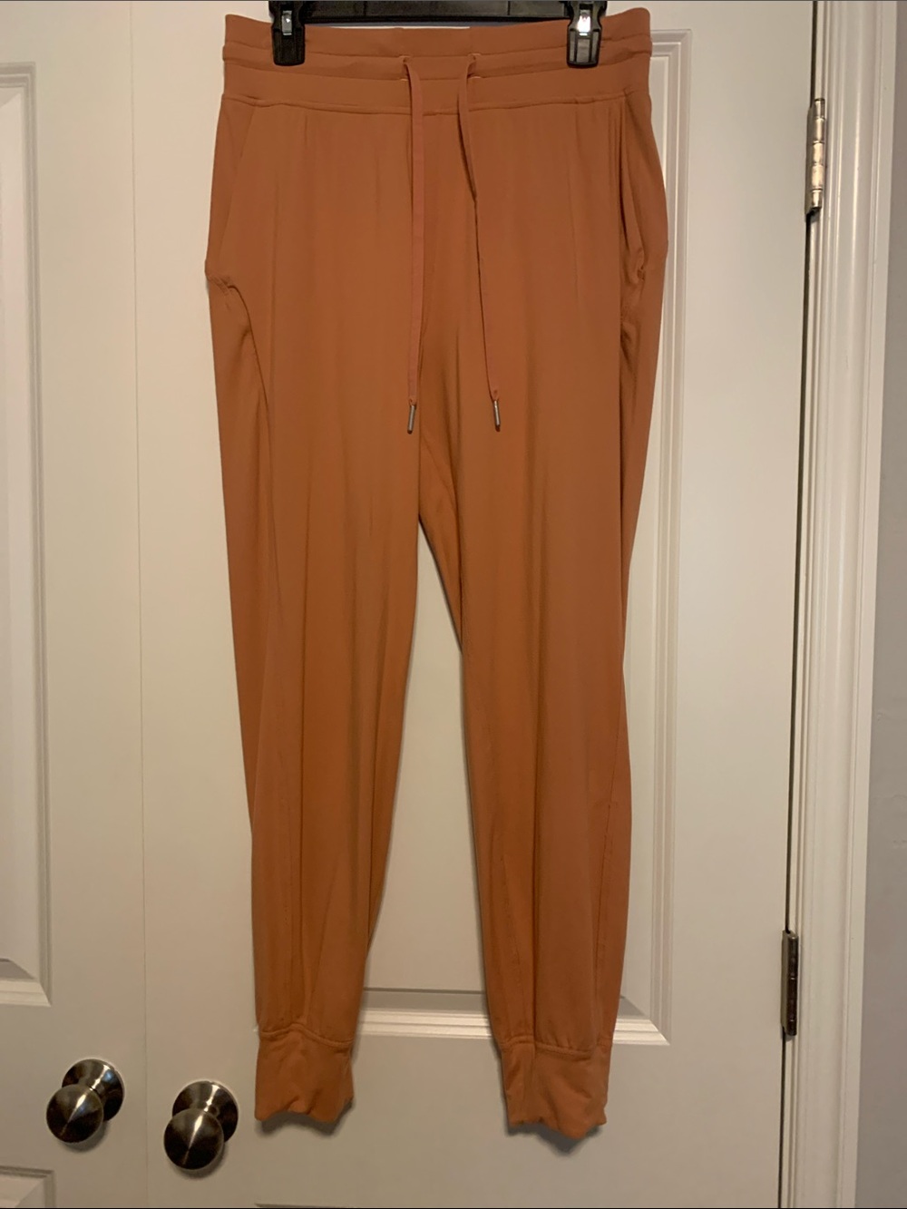 Lululemon Ready to Rulu Joggers 28 inch
Sz 8, Pink Savannah, GUC